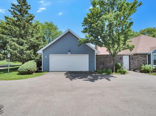 1020 Dartmouth Dr #0, Wheaton, IL 60189