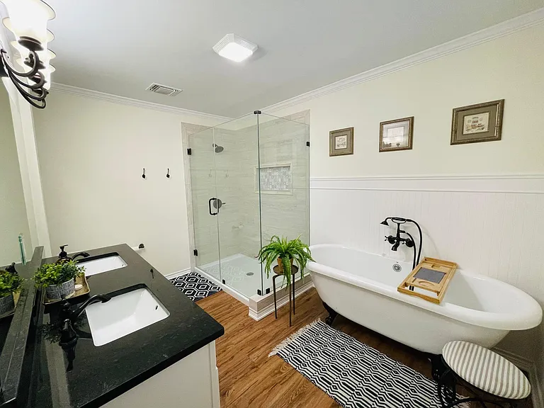Lazy Oak Dr — Photo 14