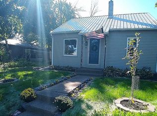 318 9th Ave E, Oskaloosa, IA 52577