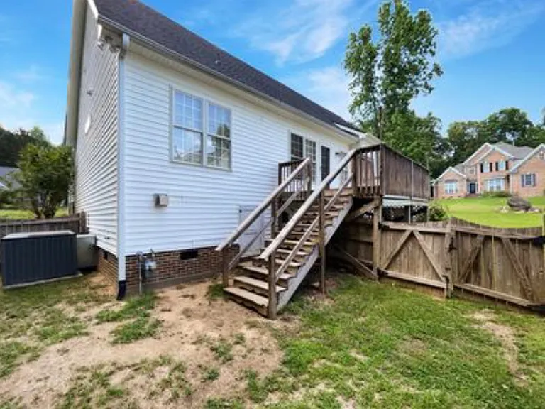 221 Black Forest Dr — Photo 11