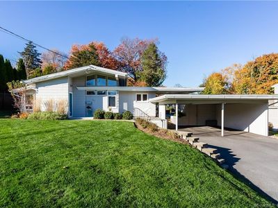 34 Rockledge Dr, West hartford, CT, 06107