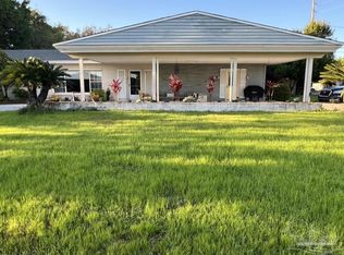 3374 Circle Dr, Gulf Breeze, FL 32563