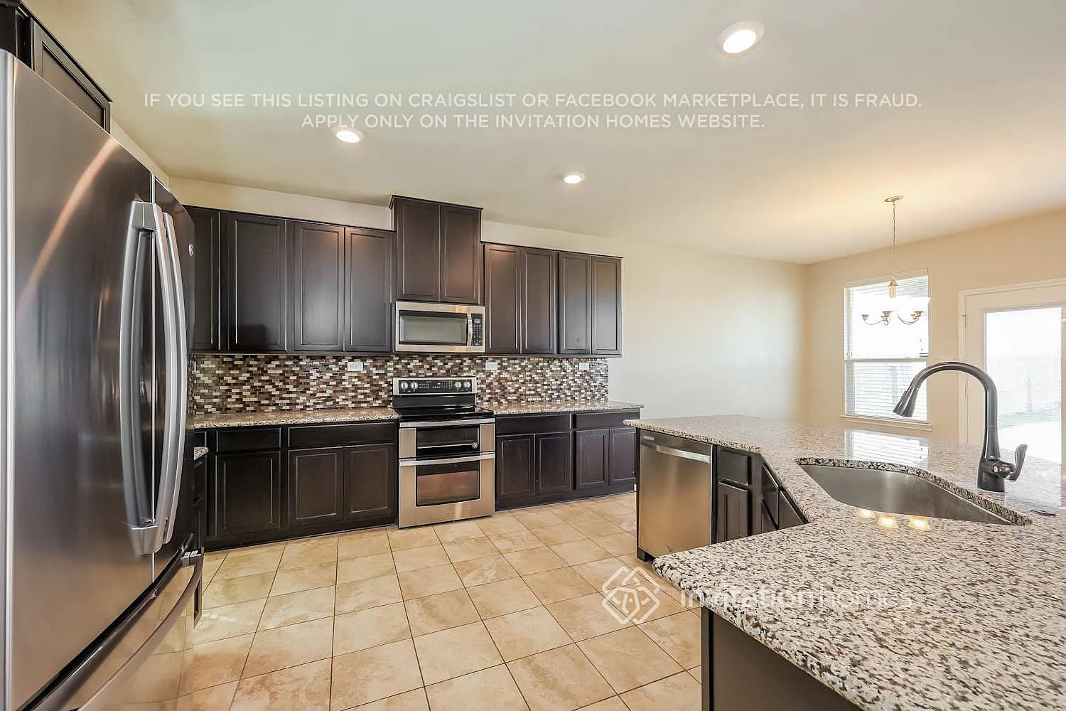 220 Colonial Blf Universal City, TX 78148 — Photo 4