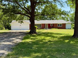 4249 NW 39th St, Topeka, KS 66618