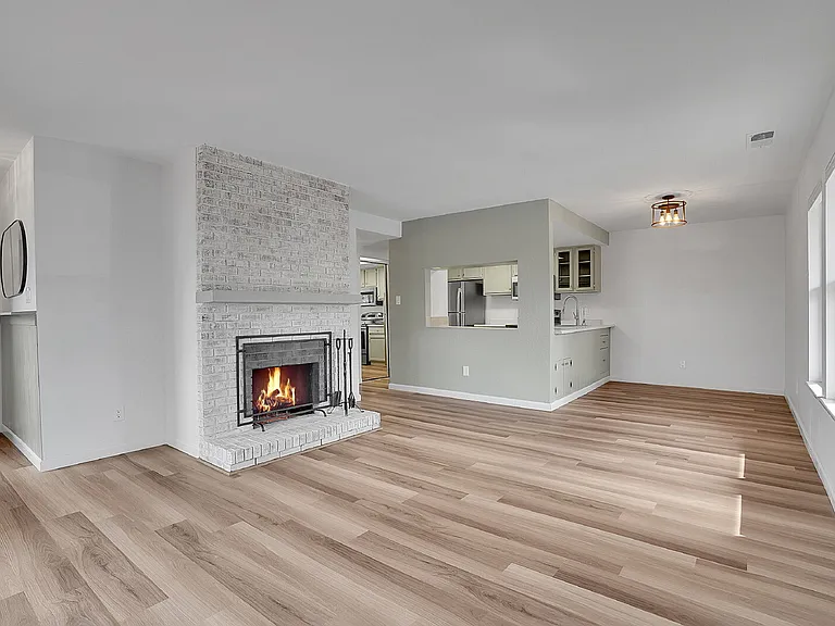 5924 S Willow Way — Photo 7