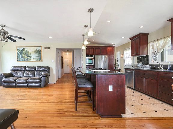 3rd image of 6228 Calle Pavana