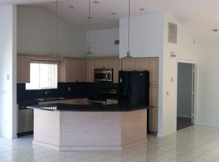 7947 Villa Nova Dr, Boca Raton, FL 33433