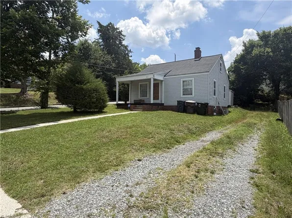 324 E McCulloch St, Greensboro, NC 27406