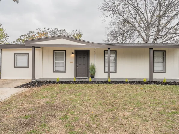 4545 Reaford Dr, Fort Worth, TX 76117