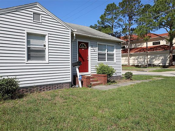 4th image of 304 E Dakin Ave