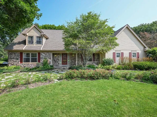 19190 Tanala DRIVE, Brookfield, WI 53045