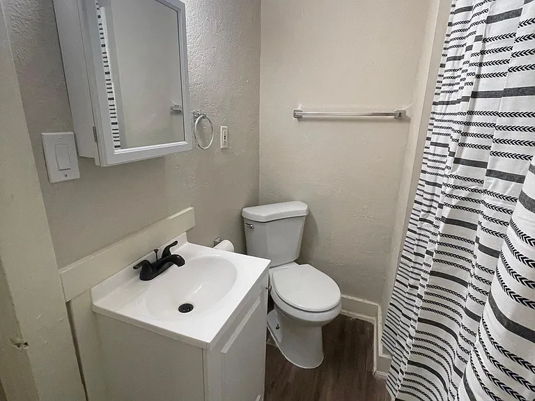 1435 N Perry St #B — Photo 8