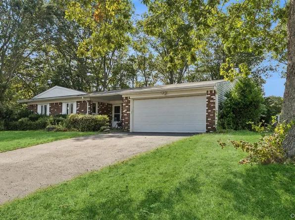 24 Woodbine Street, Coram, NY 11727