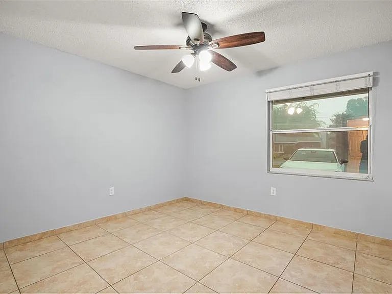 2720 S Sunrise Ct #2 — Photo 22