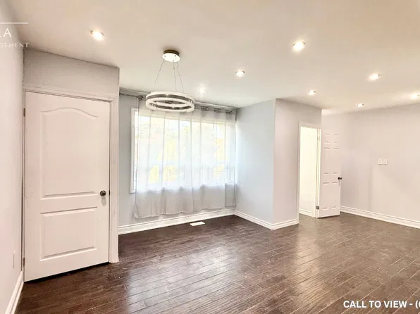 27 Boyce Ave #1, Scarborough, ON M1J 1K4