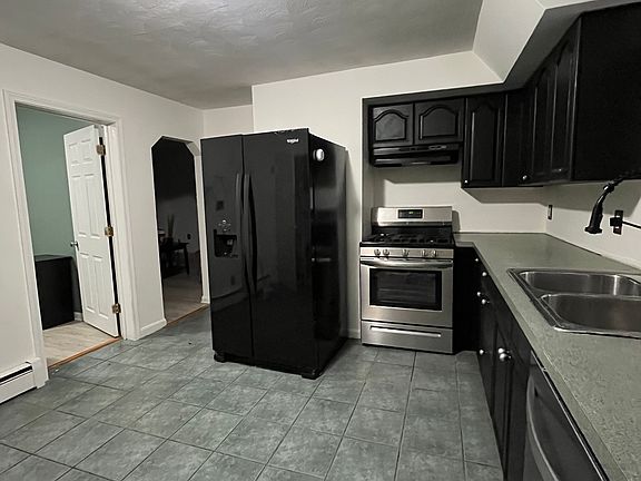 4th image of 511 Warren Ave Floor 1