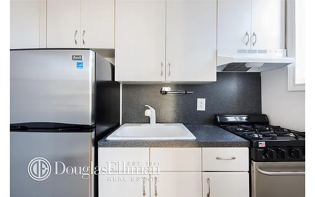 Sold by Douglas Elliman | media 16