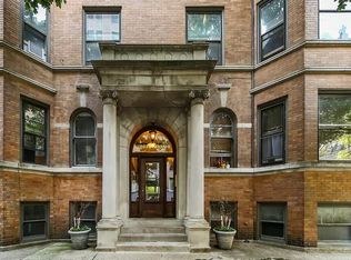 2835 N Pine Grove Ave #3, Chicago, IL 60657