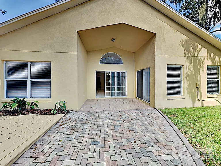 2517 Clareside Dr — Photo 22