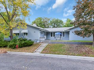 127 Riverside Dr SE, Saint Cloud, MN 56304