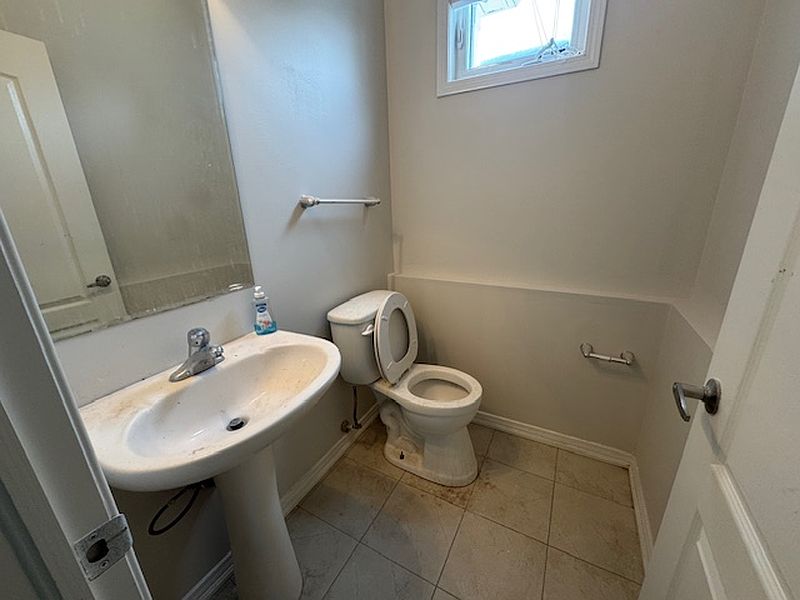 Kitchener Apartment for rent - 3 Bedrooms — photo 7