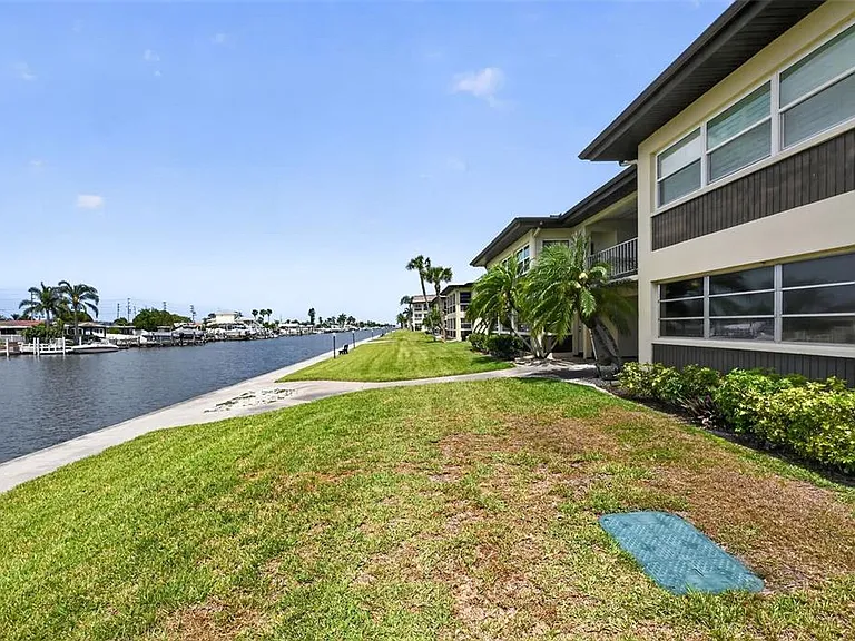 4758 Jasper Dr #104 — Photo 2