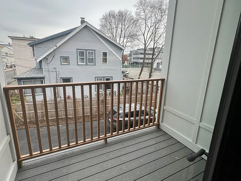 159 Everett St #203 — Photo 9