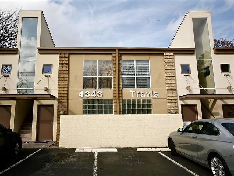 4343 Travis St #6 — Photo 3