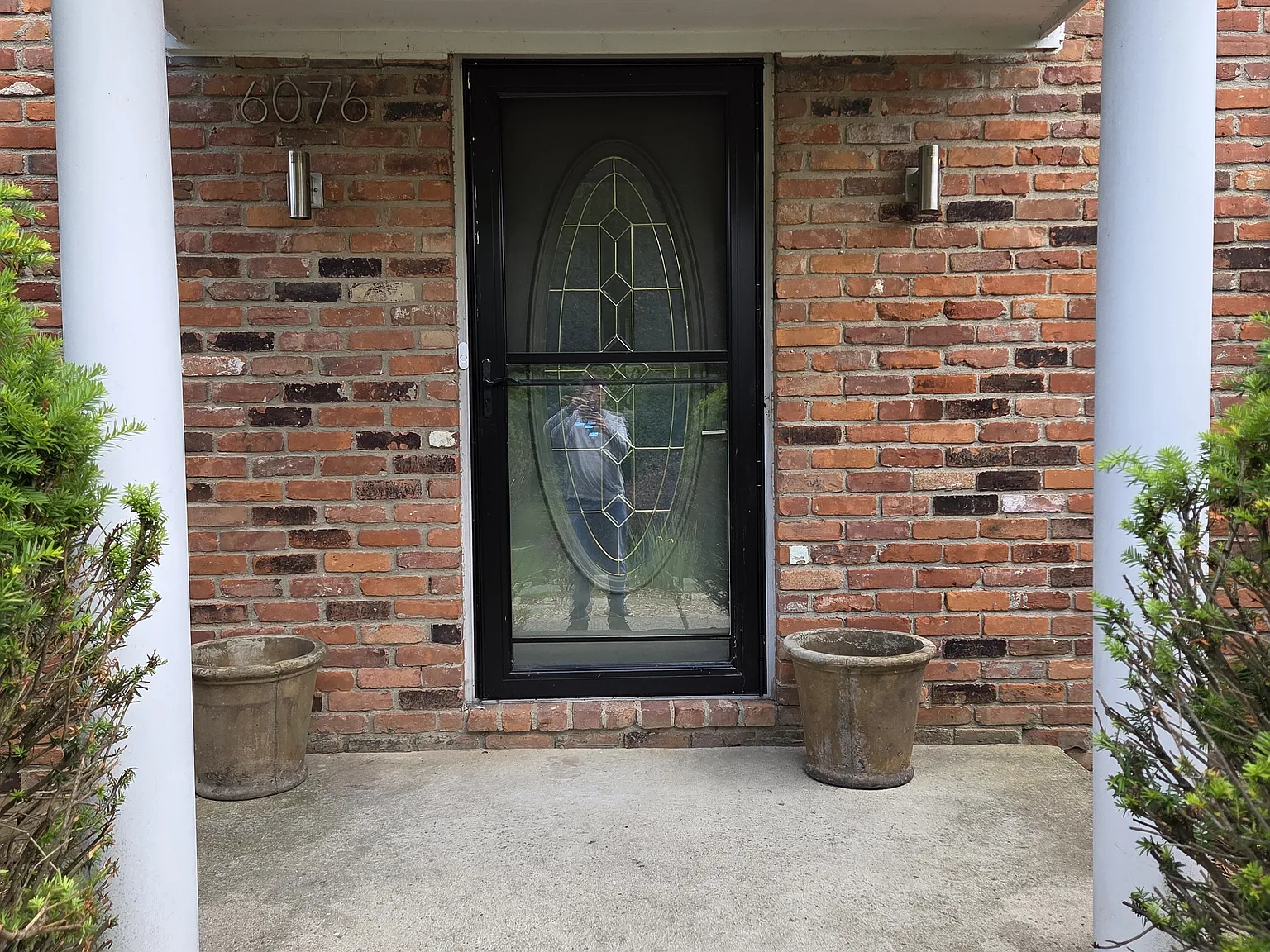 4 bed, 2464 sqft, $3,400 — Photo 2