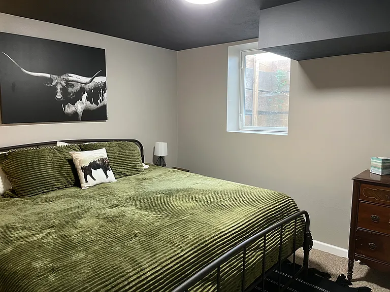 810 N Summit Ave — Photo 28