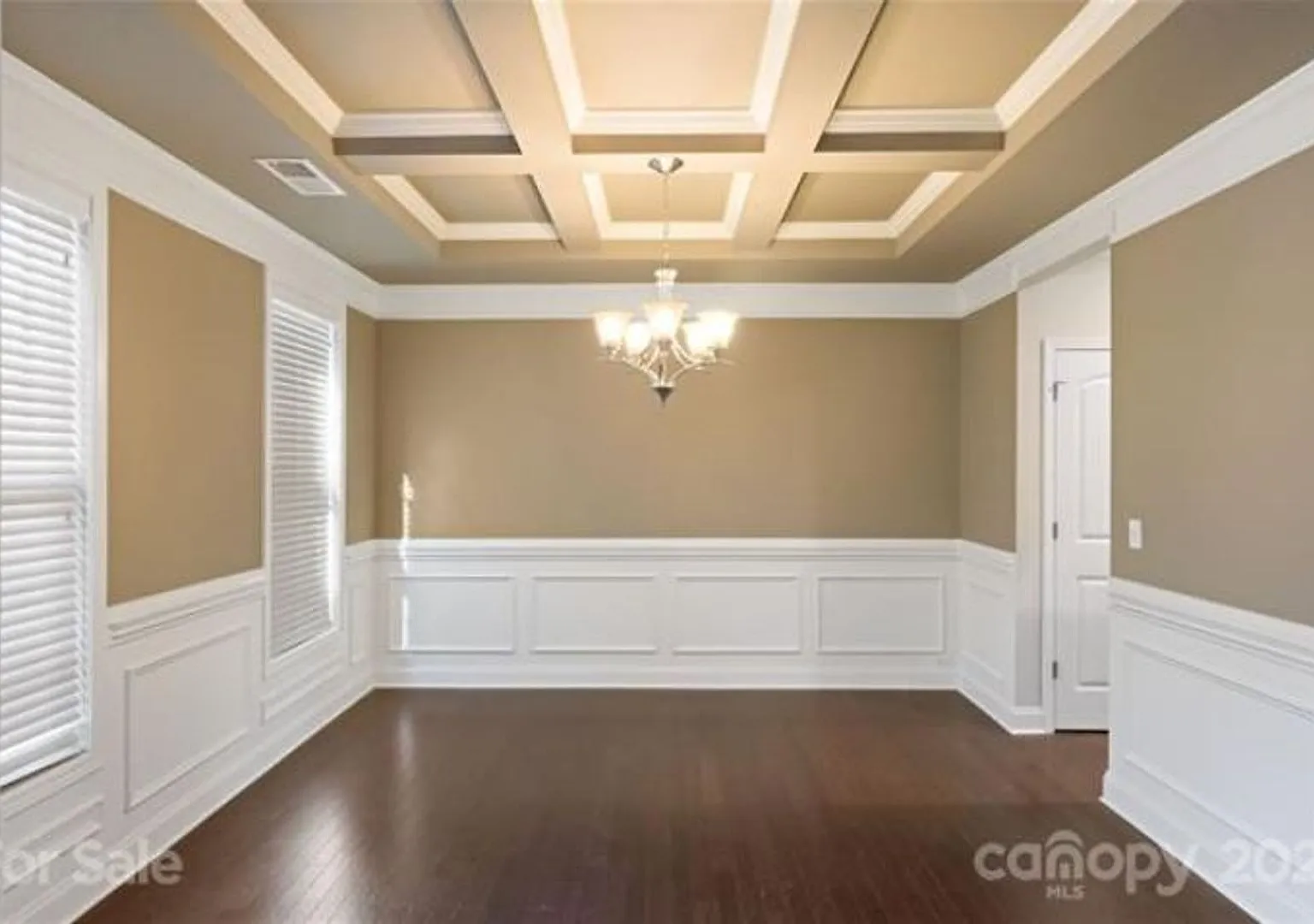 Community Pool & Bedroom on 1st Floor (fenced backyard) — Photo 3