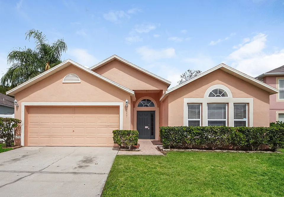 3257 Hunters Chase Loop