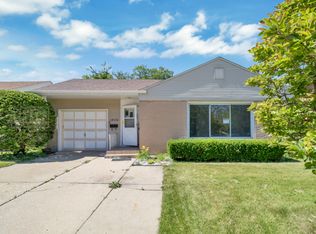 1820 Stewart Ave, Des Plaines, IL 60018