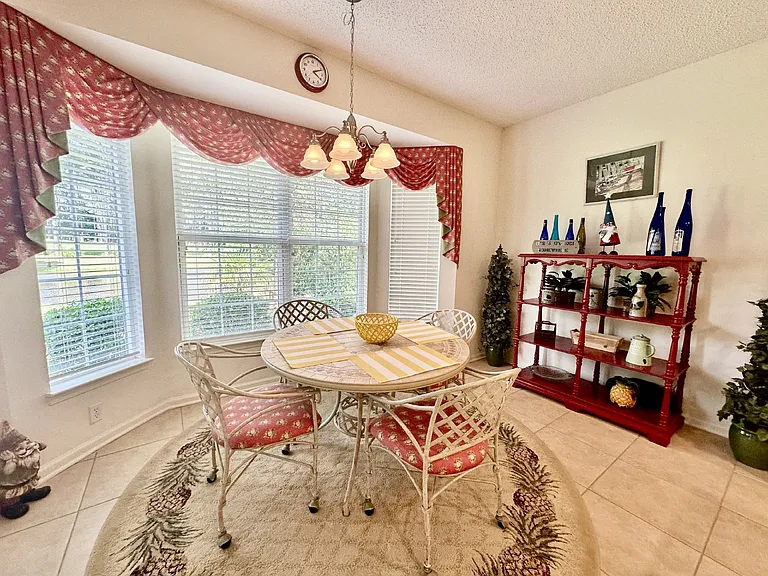 114 Landing Ln — Photo 11