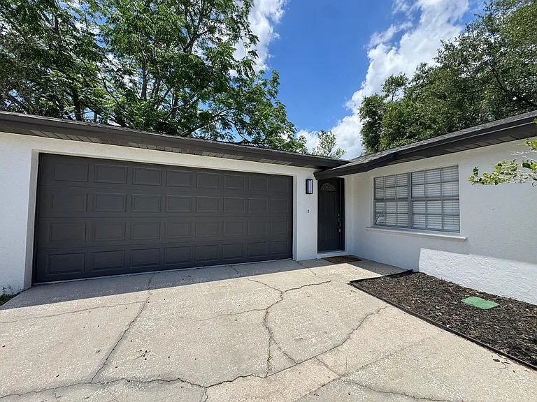 1639 Spring Lake Rd — Photo 3