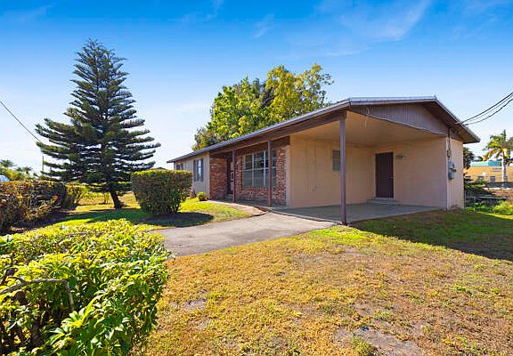 4th image of 110 SW 12th Avenue