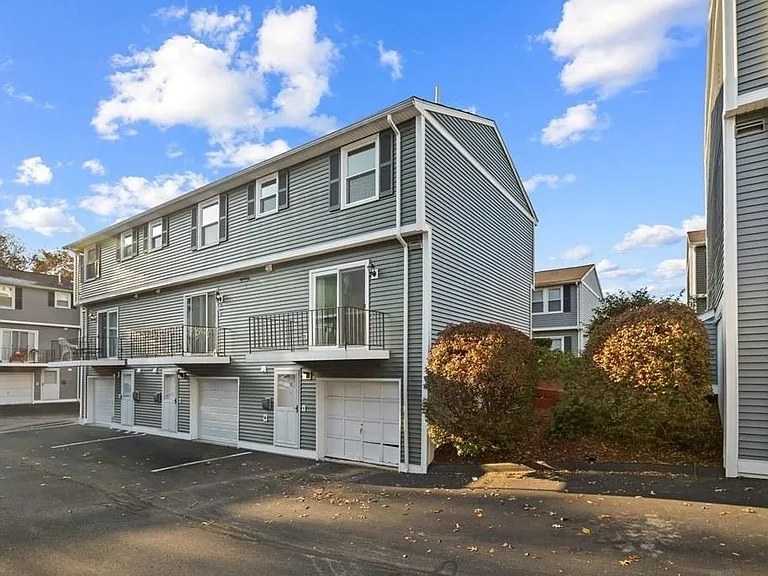 1221 Pawtucket Blvd #78 — Photo 2