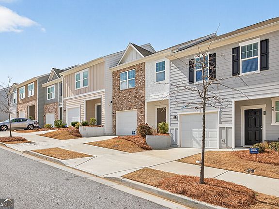 2nd image of 64 Thetford Way
