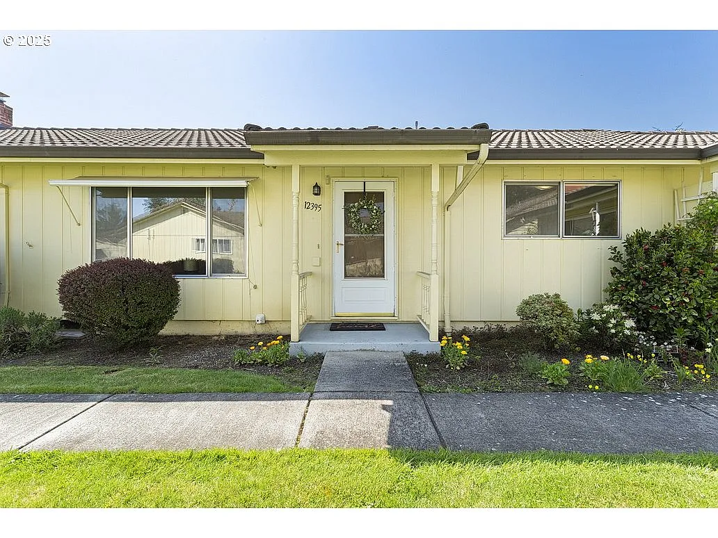 12395 SE Main St photo 1