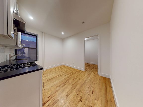 2nd image of 419 E 73rd St APT 5G