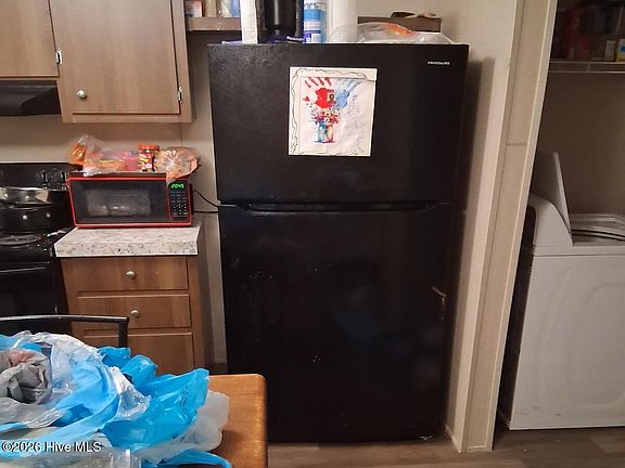 3rd image of 19640 Horne Road