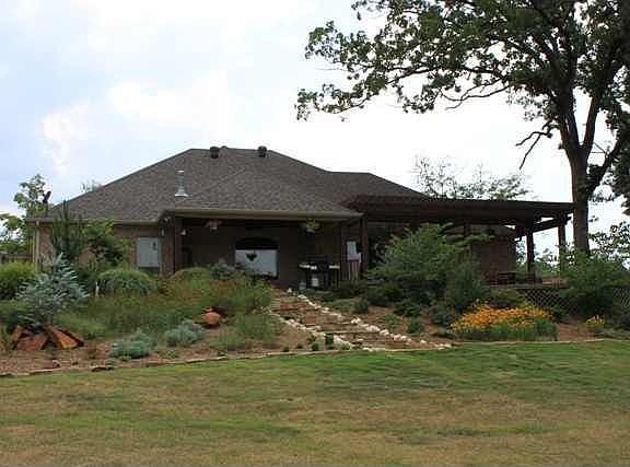2nd image of 235 Oakland Dr