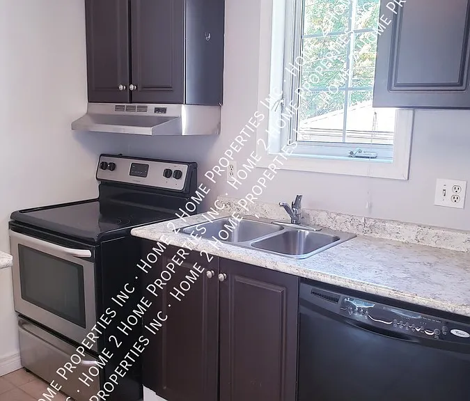 3674 King St — Photo 6