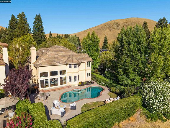 2nd image of 4307 Quail Run Pl