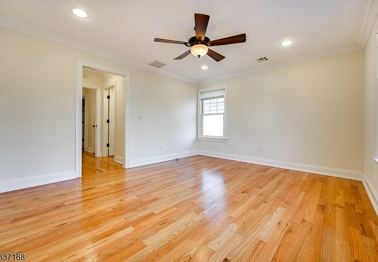 51 Summit Ave #A — Photo 8