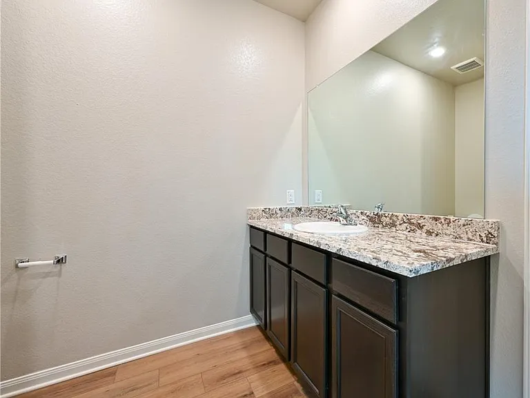 404 Freedom Park Ave — Photo 22