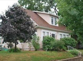 203 4th Ave S, Onalaska, WI 54650