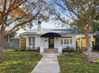 1325 Clover Ln, Fort Worth, TX 76107