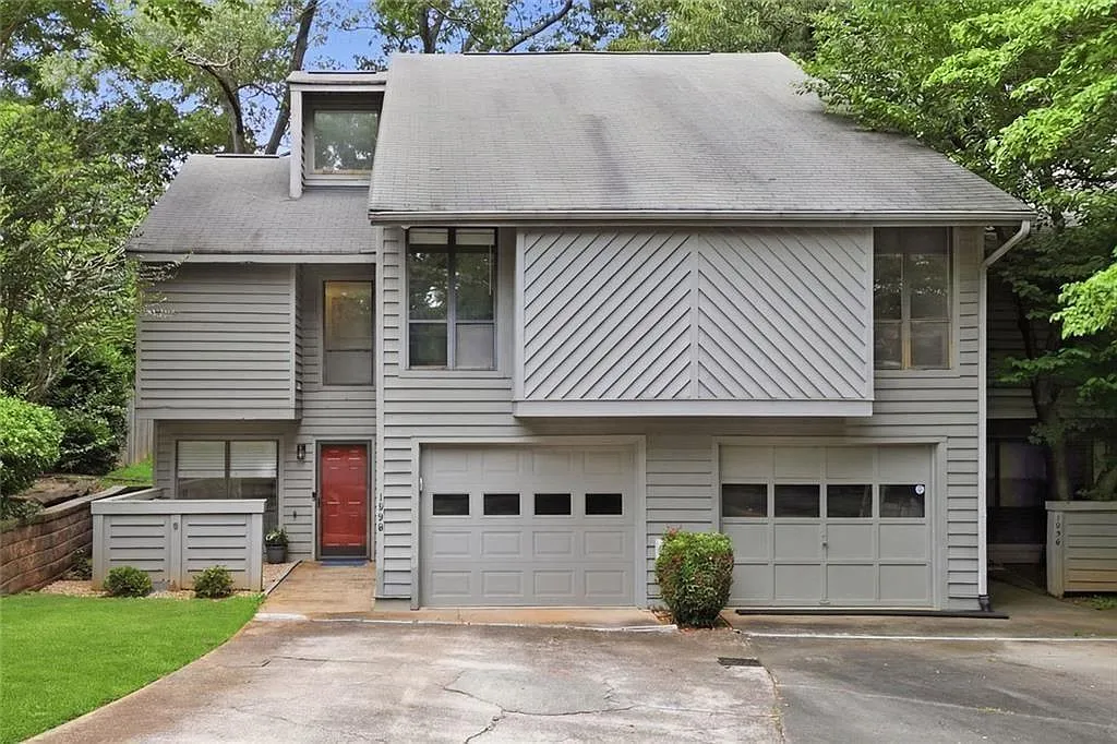 2 bed, 2.0 bath, 1352 sqft, $2,750 — Photo 1