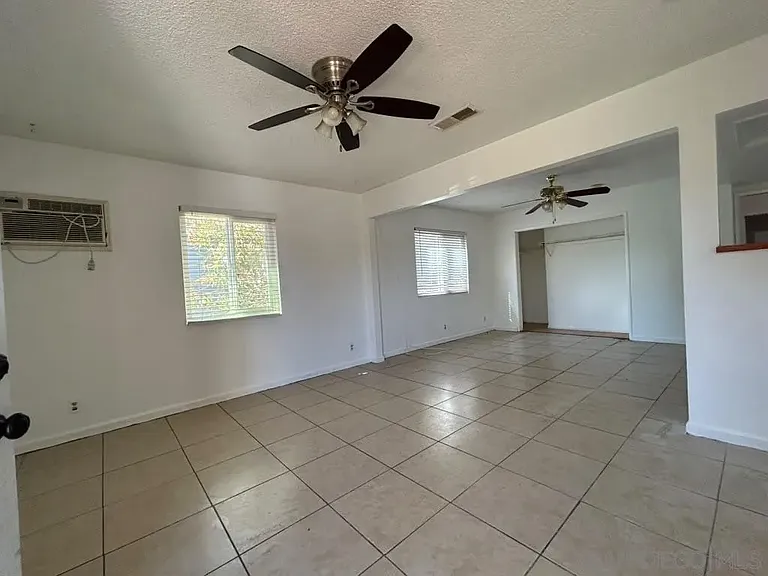 743 Park Pl — Photo 6